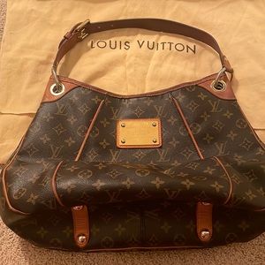 MONOGRAM CANVAS GALLIERA PM authentic